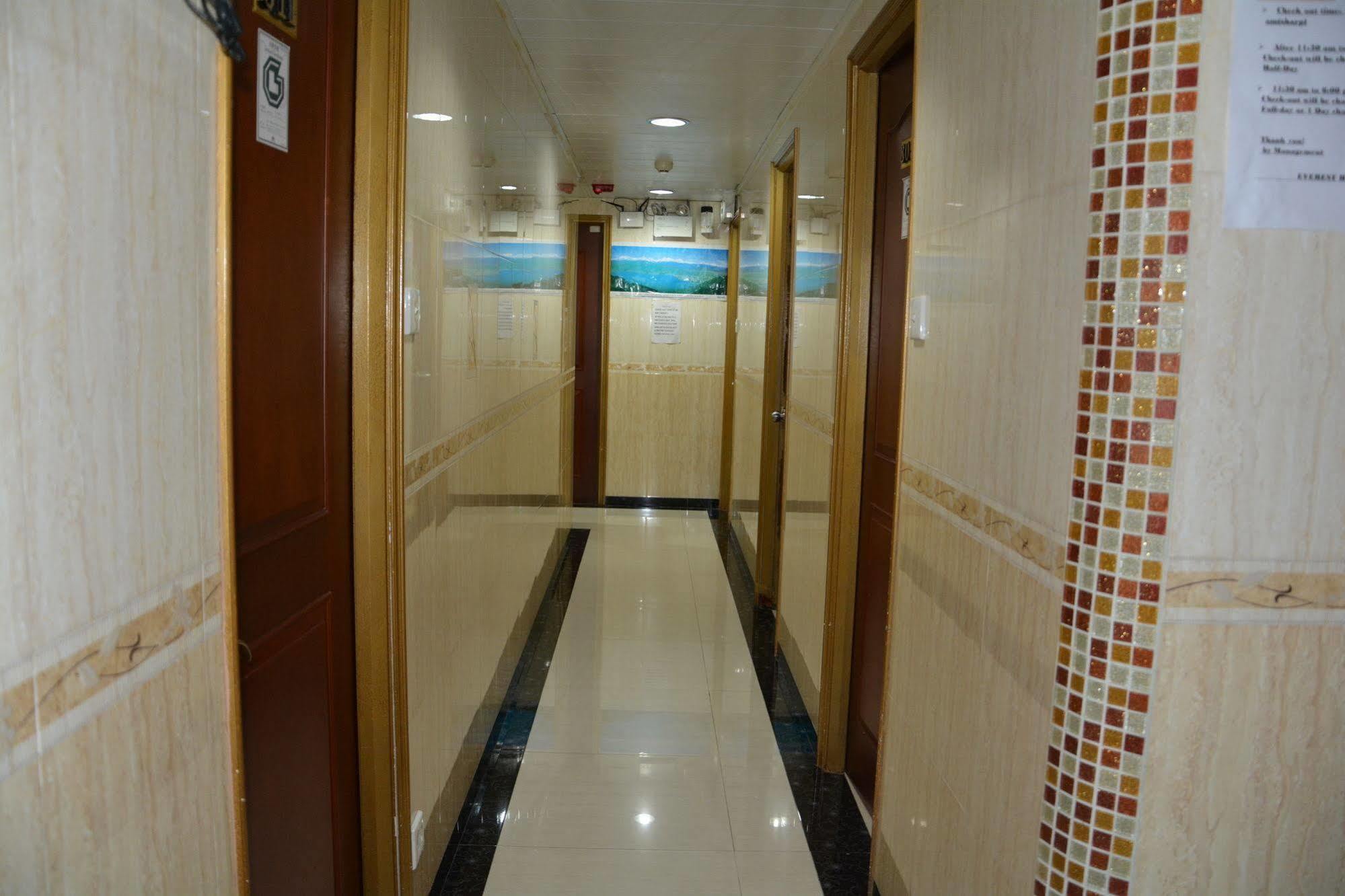 Everest Hostel Hong Kong Exterior photo